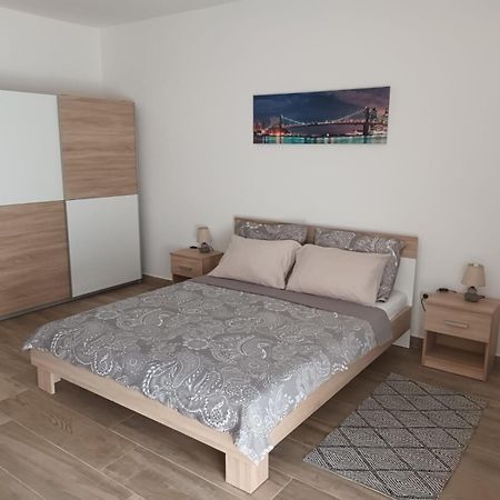 Studio Apartman Dori Pula Luaran gambar
